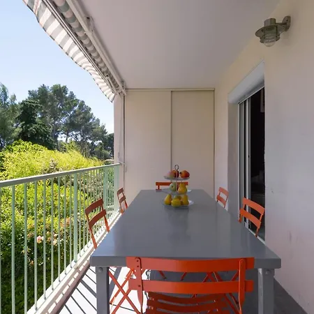 Charming Close To The Sea 滨海萨纳里